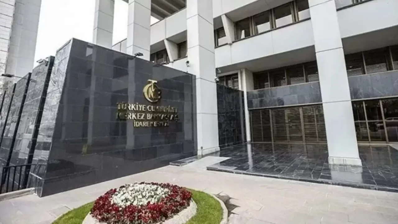 Yılın ikinci enflasyon raporu perşembe günü açıklanacak