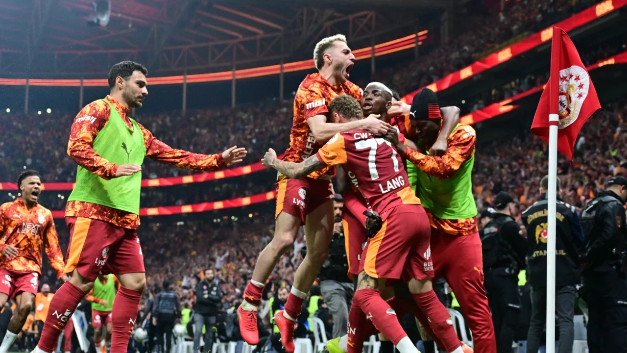 Süper Lig'de şampiyon Galatasaray!