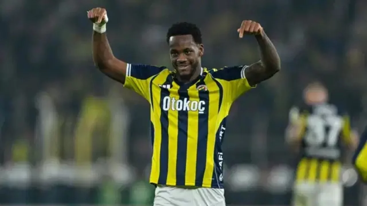 Jhon Duran'dan Galatasaray'ın şampiyonluk paylaşımına beğeni