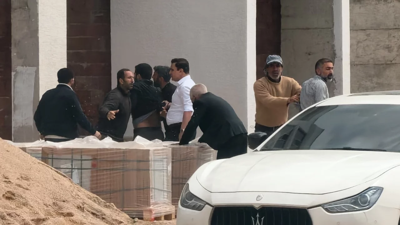 Bursa'da şantiyede sopalı ve yumruklu kavga kamerada!