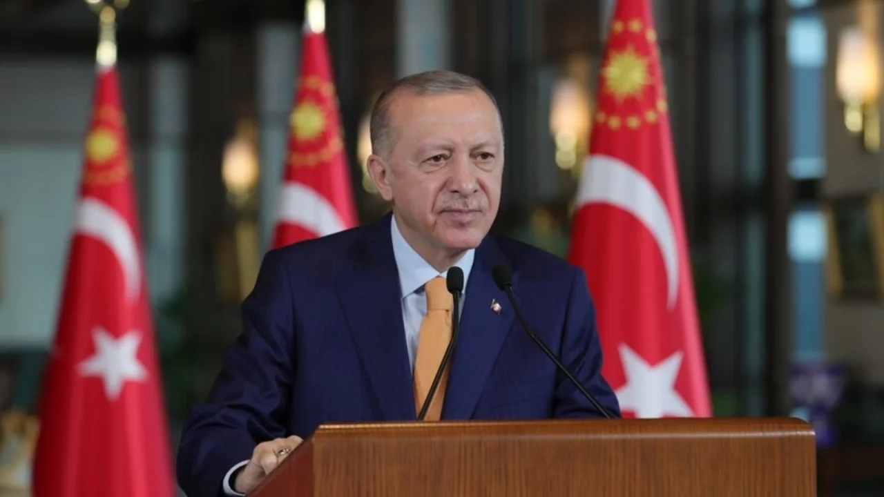 Cumhurbaşkanı Erdoğan, Galatasaray'ı kutladı