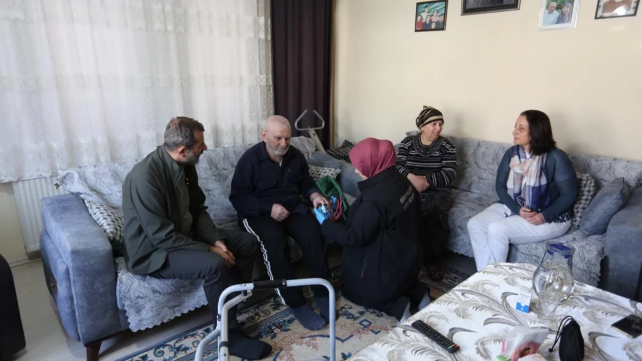 Gürsu'da yaşlılara yönelik destek projesi başladı