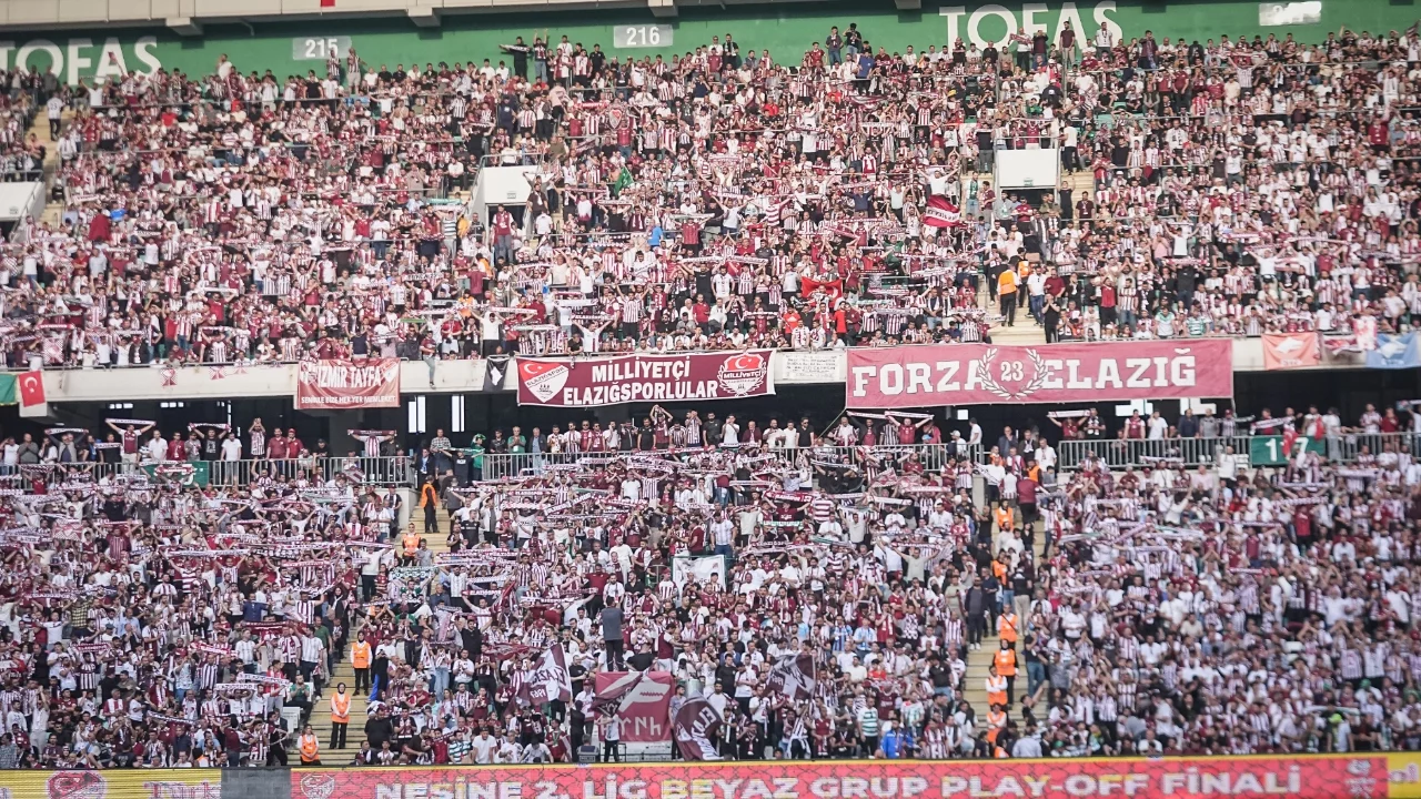 Bursa'da Muğlaspor-Elazığspor final karşılaşması