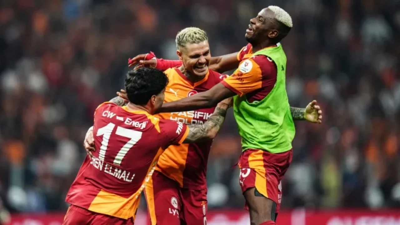 Galatasaray, Fenerbahçe paylaşımını tepkiler üzerine kaldırdı