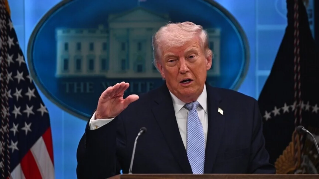 ABD Başkanı Trump'tan İran'a yeni tehdit 'Uranyum tesisine yaklaşan olursa havaya uçururuz'