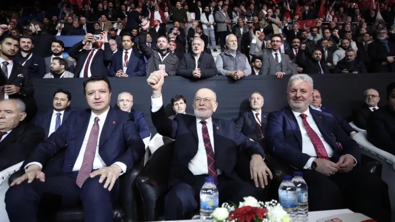 Saadet Partisi'ne "mutlak butlan" davası: İlk duruşmada ret kararı
