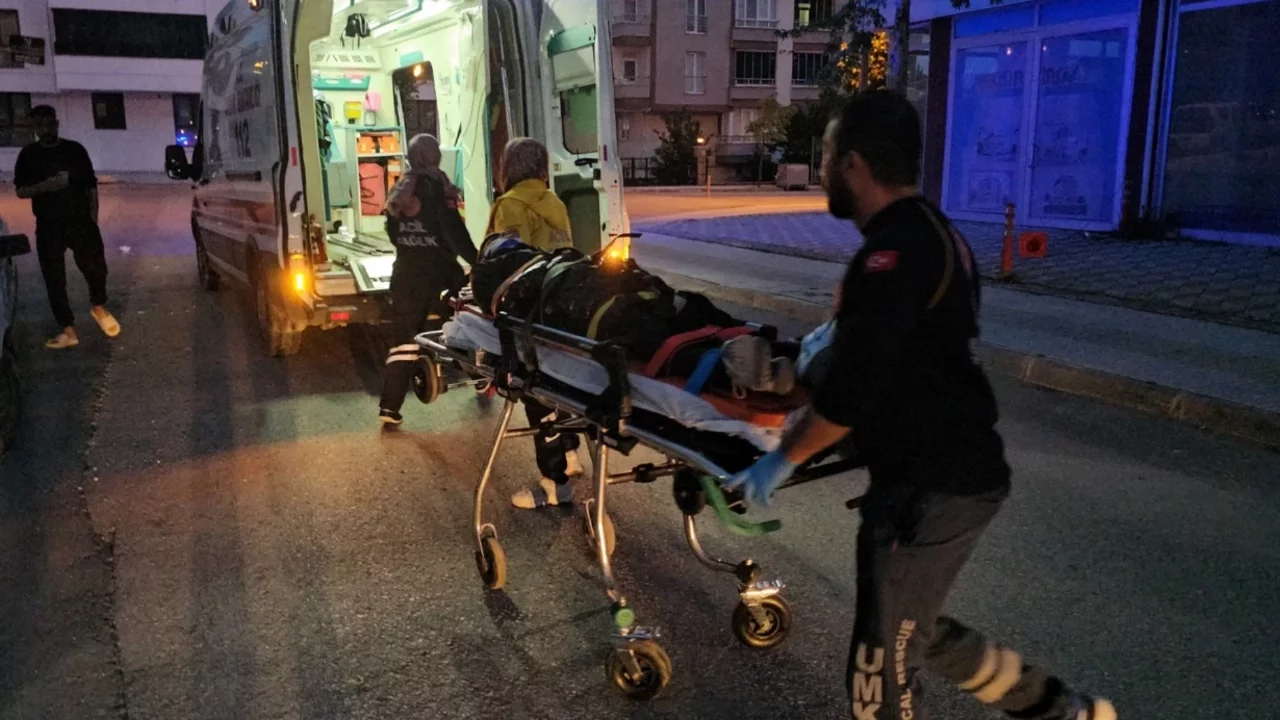 Okul bahçesinde bıçaklı dehşet