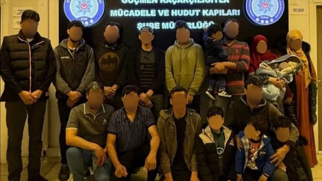 Bursa'da göçmen kaçakçılarına operasyon! 18 kaçak göçmen yakalandı