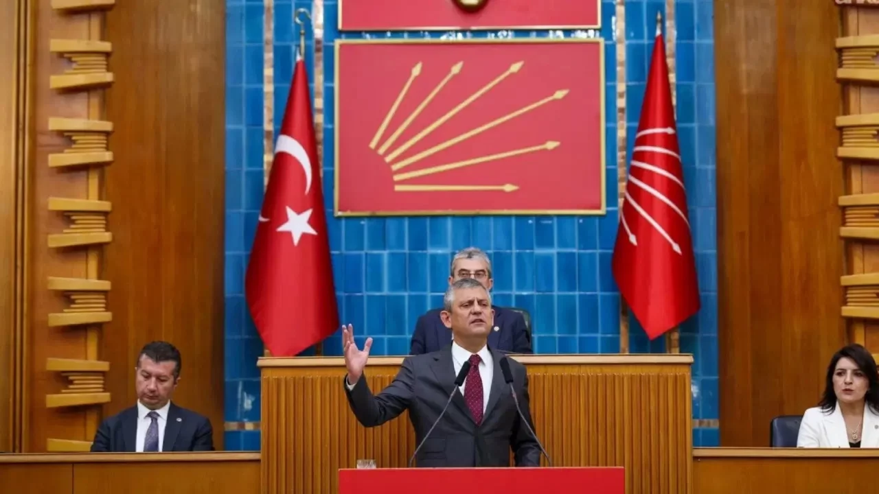 Özgür Özel'den Diyarbakır'daki Barış Forumu'na mesaj