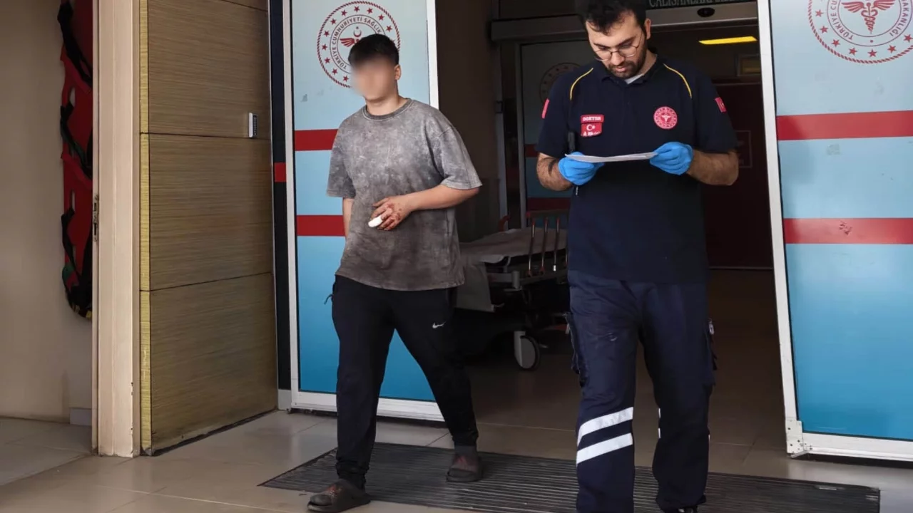 Bursa'da kesim yapan 16 yaşındaki gencin parmağı koptu