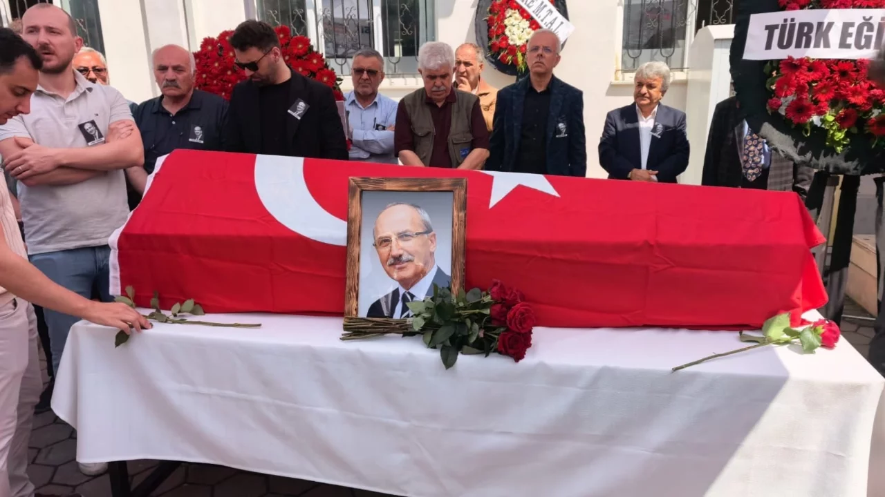Bursa'da  vefat eden okul müdürü için veda töreni düzenlendi
