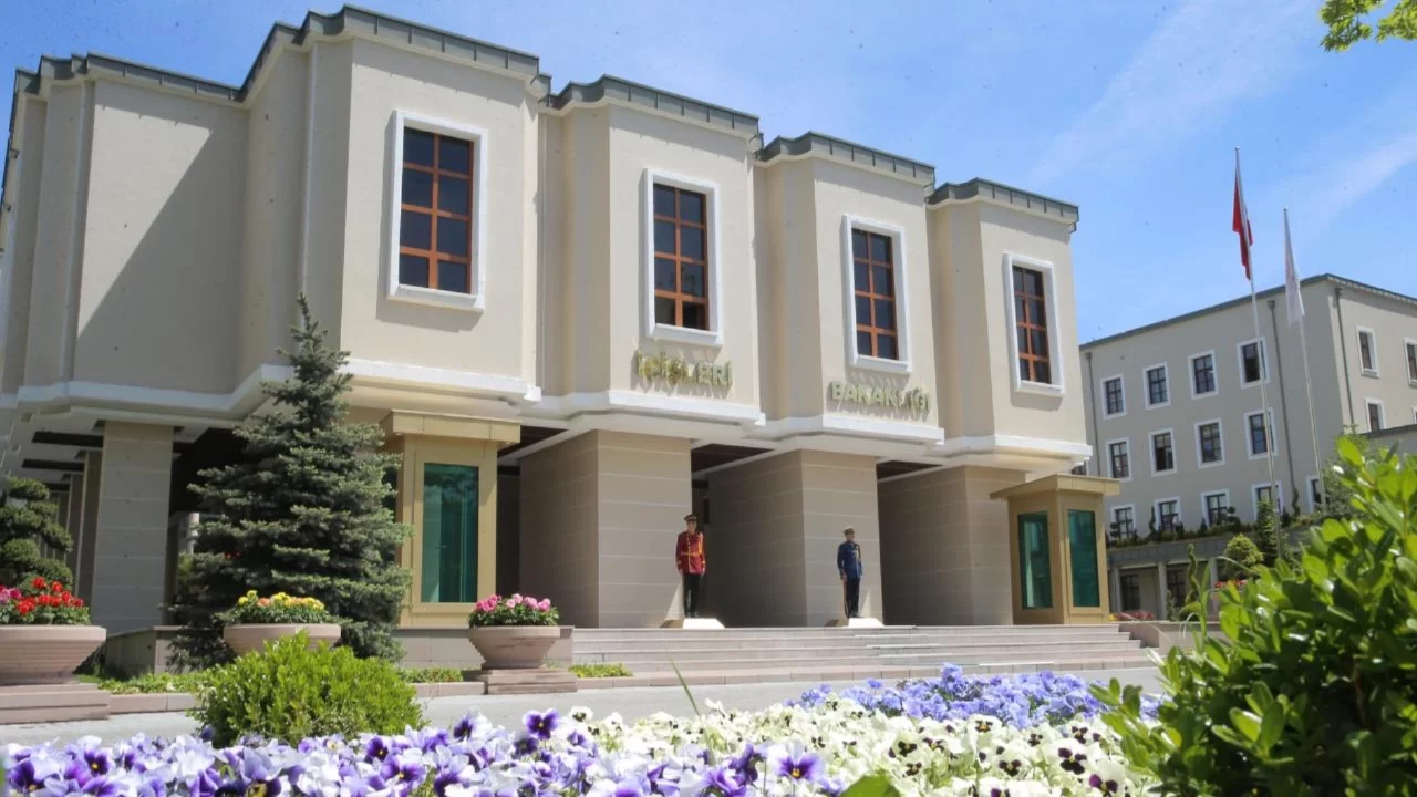 İçişleri Bakanlığı'nda görev süreleri ve atama esasları yeniden belirlendi