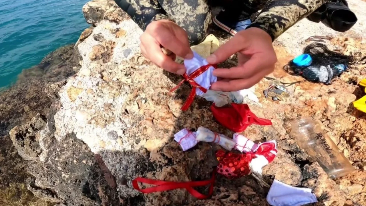 Antalya'da denize atılan Hıdırellez dilekleri dalgıçlar tarafından toplandı