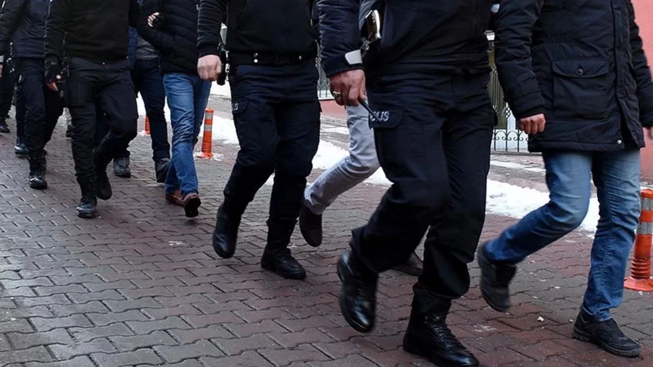 Bursa dahil 22 ilde yasa dışı bahis operasyonu: Çok sayıda şüpheli yakalandı