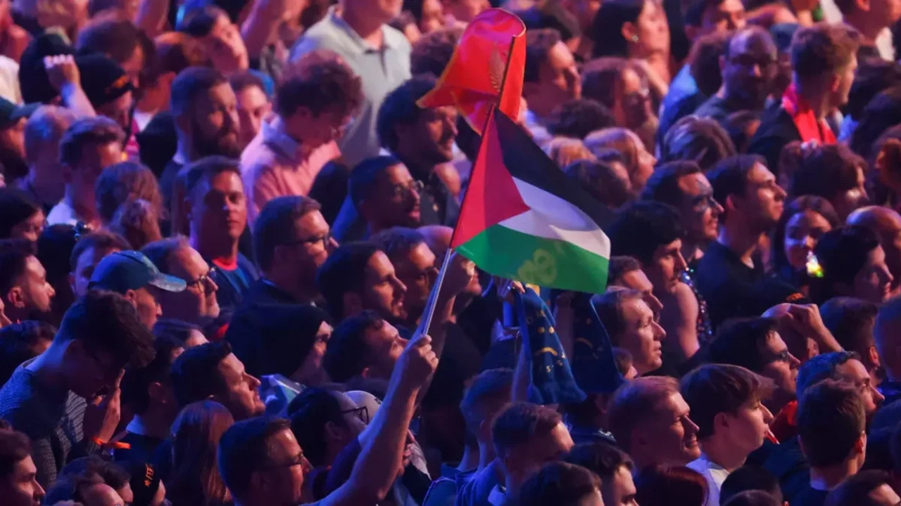 Eurovision'da İsrail protestosu! "Soykırımı durdurun"