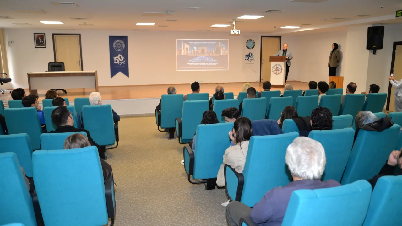 Şarkın İncisi Semerkand Konferansı Bursa Uludağ Üniversitesi'nde düzenlendi