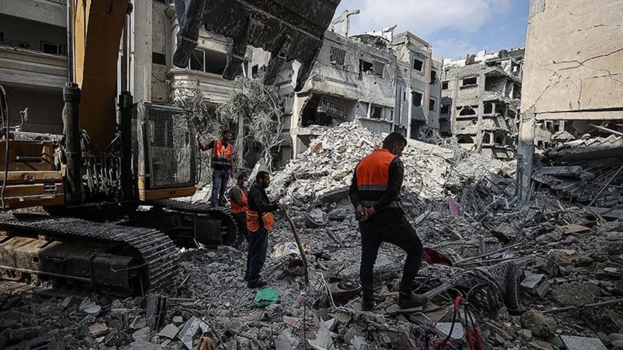 Gazze'de can kaybı 72 bin 744'e yükseldi