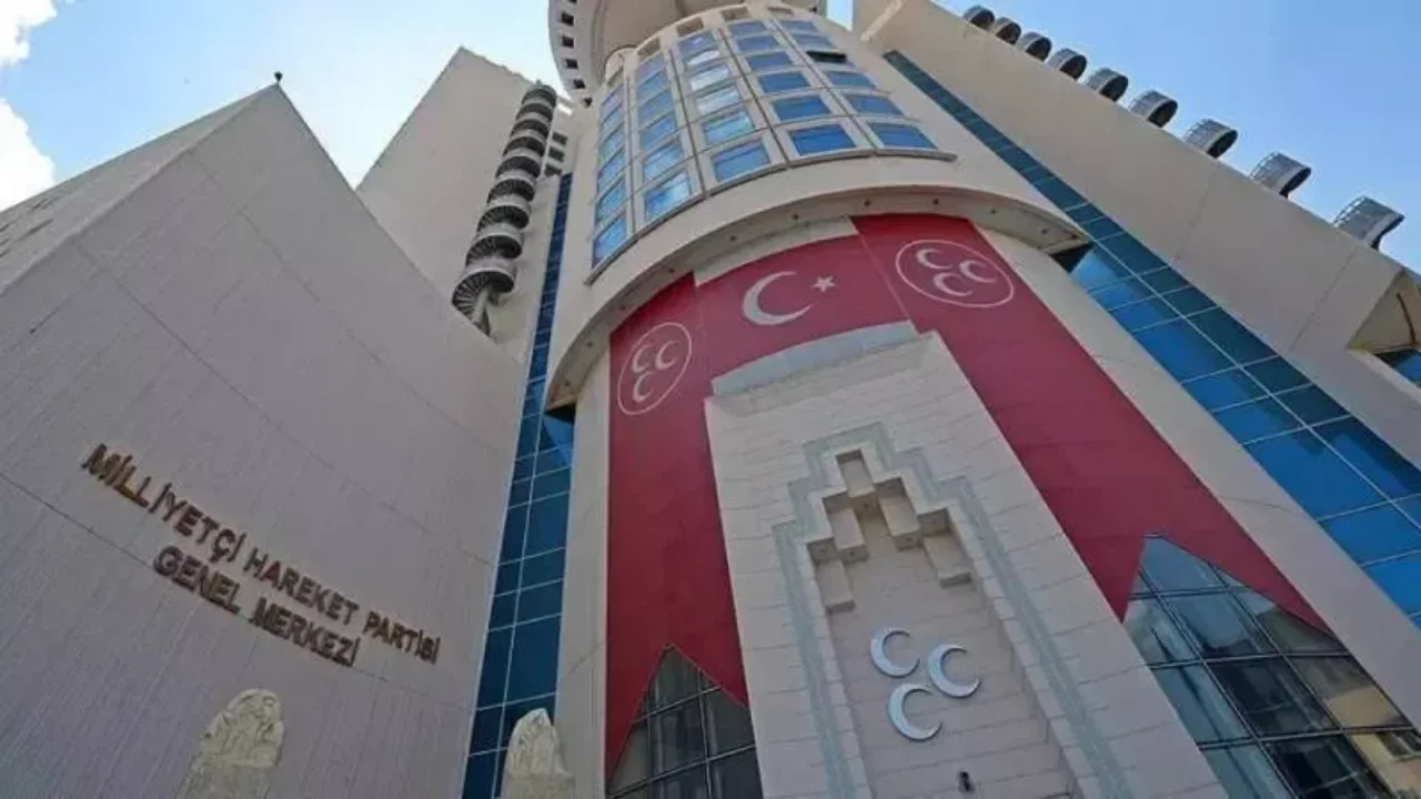 MHP'de bir il teşkilatı daha feshedildi