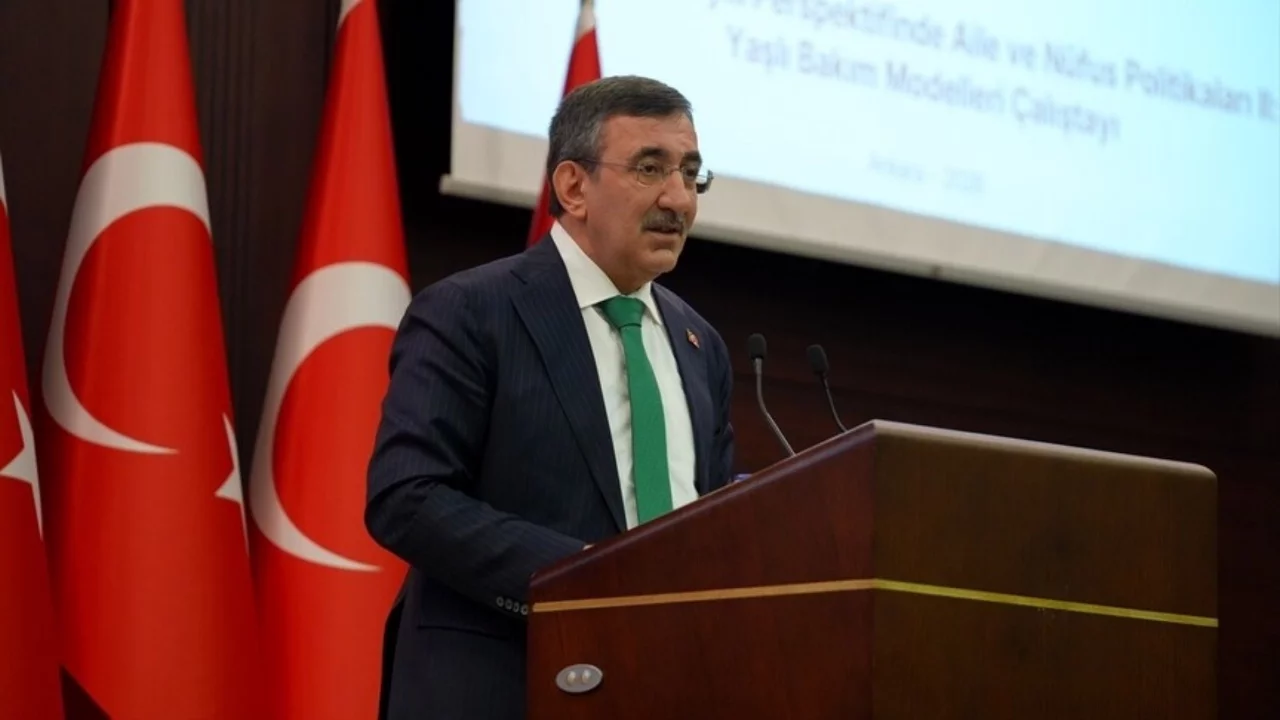 Cevdet Yılmaz: Evde bakım yardımıyla 100 bini aşkın yaşlı bireye destek sağlıyoruz