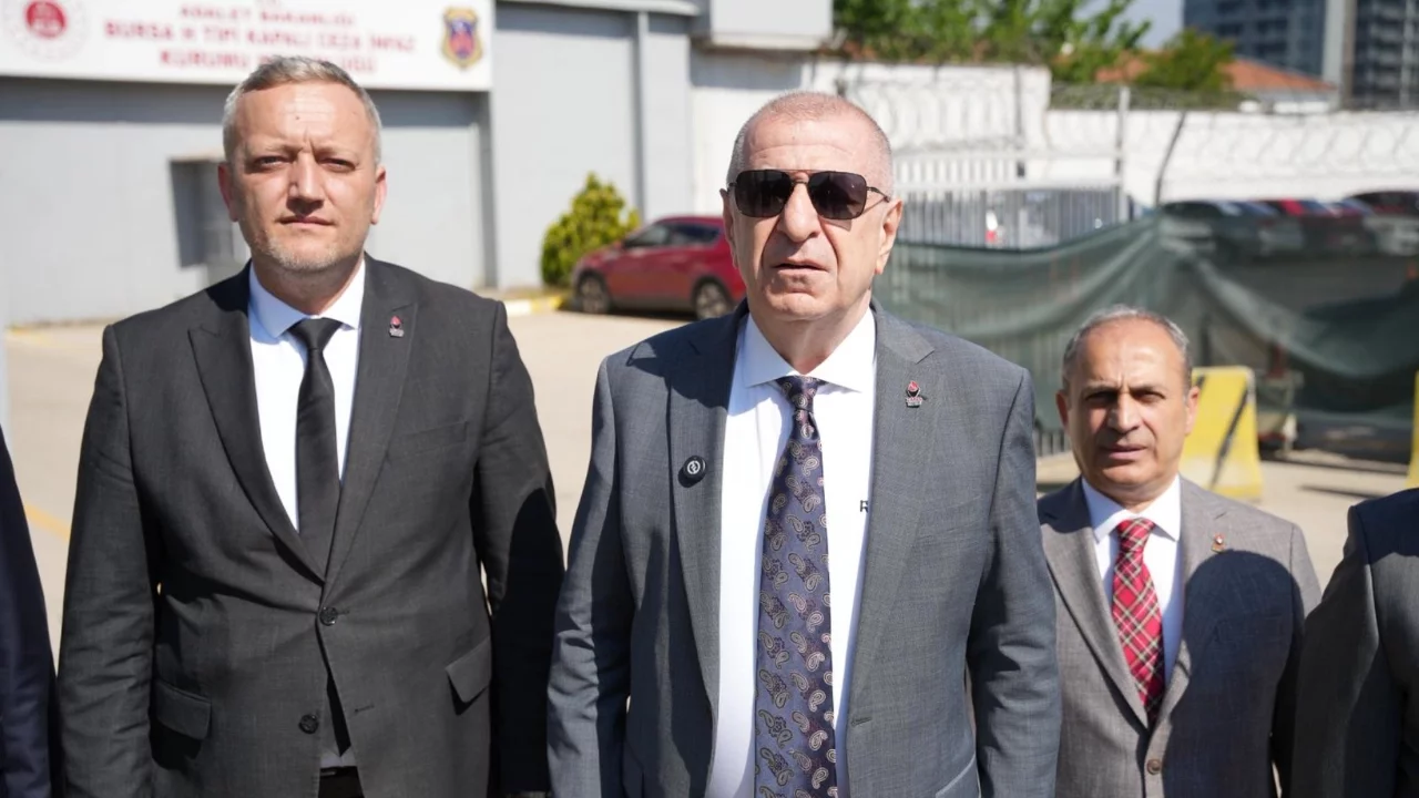 Ümit Özdağ'dan Mustafa Bozbey'e destek ziyareti: Morali yüksek