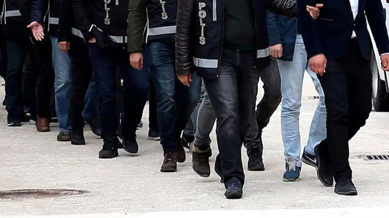 Bursa dahil 8 ilde 'modem' yalanıyla milyonluk vurgun: Çok sayıda gözaltı var!