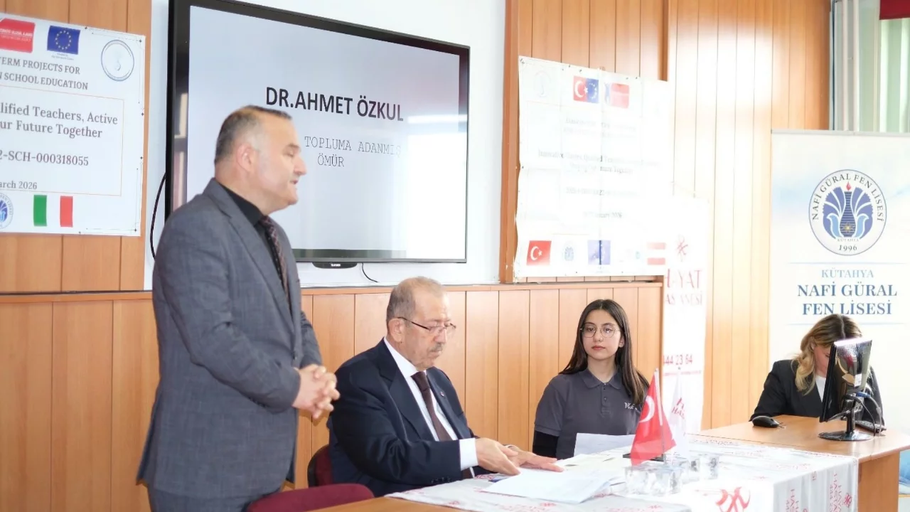 48 yıllık tecrübe Kütahya'da gençlerle buluştu
