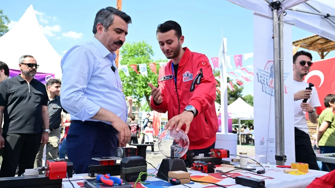 Yıldırım Belediyesi, gençleri teknoloji ve bilimle buluşturacak