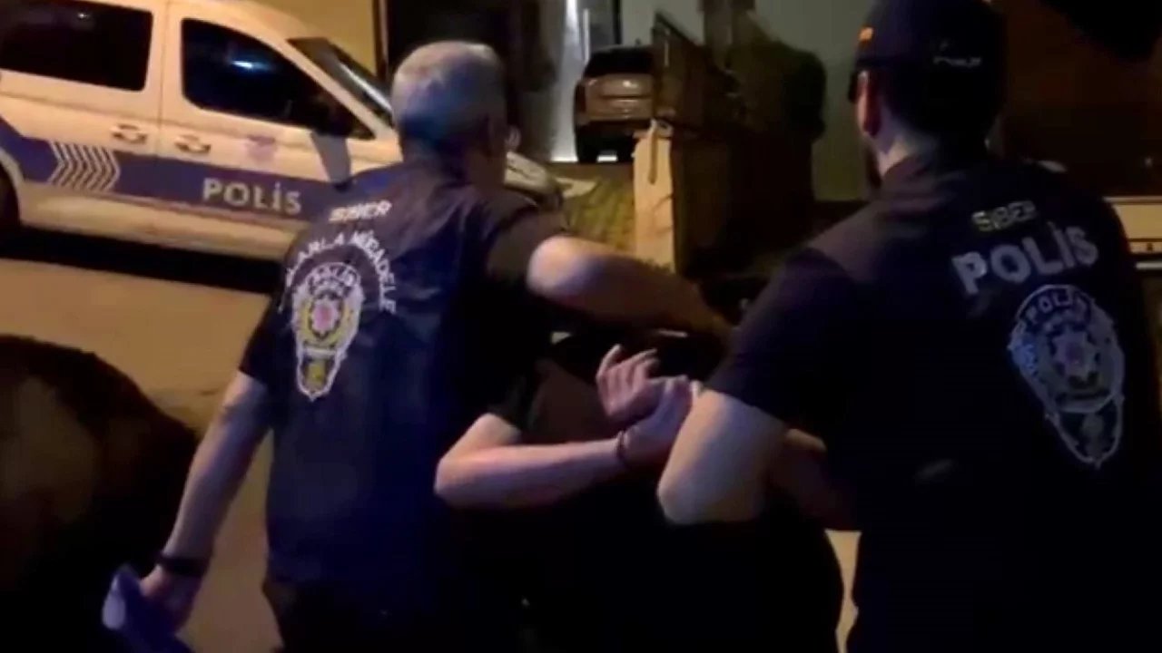 Bıçaklı kavgada ölen çocuğun ailesine tehdit mesajları atan şüpheli gözaltına alındı