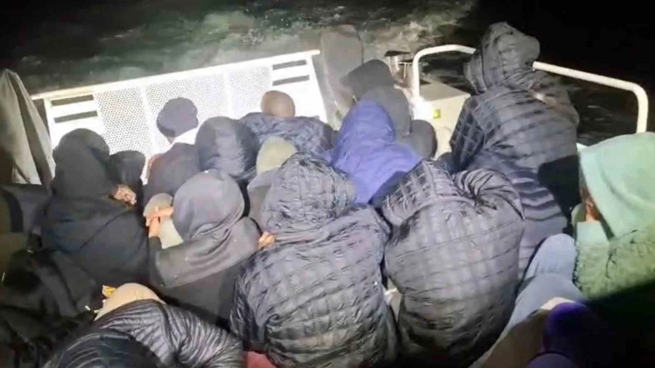 Muğla açıklarında 28 düzensiz göçmen yakalandı