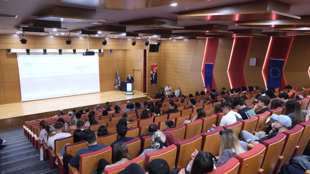 Bursa AB Bilgi Merkezi, gençleri Avrupa fırsatlarıyla buluşturdu