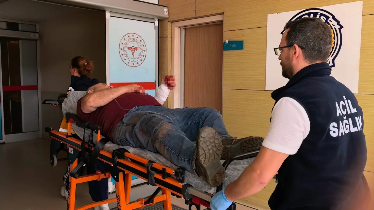 Bursa'da işçi kereste doğrama imalathanesinde elini makinaya kaptırdı