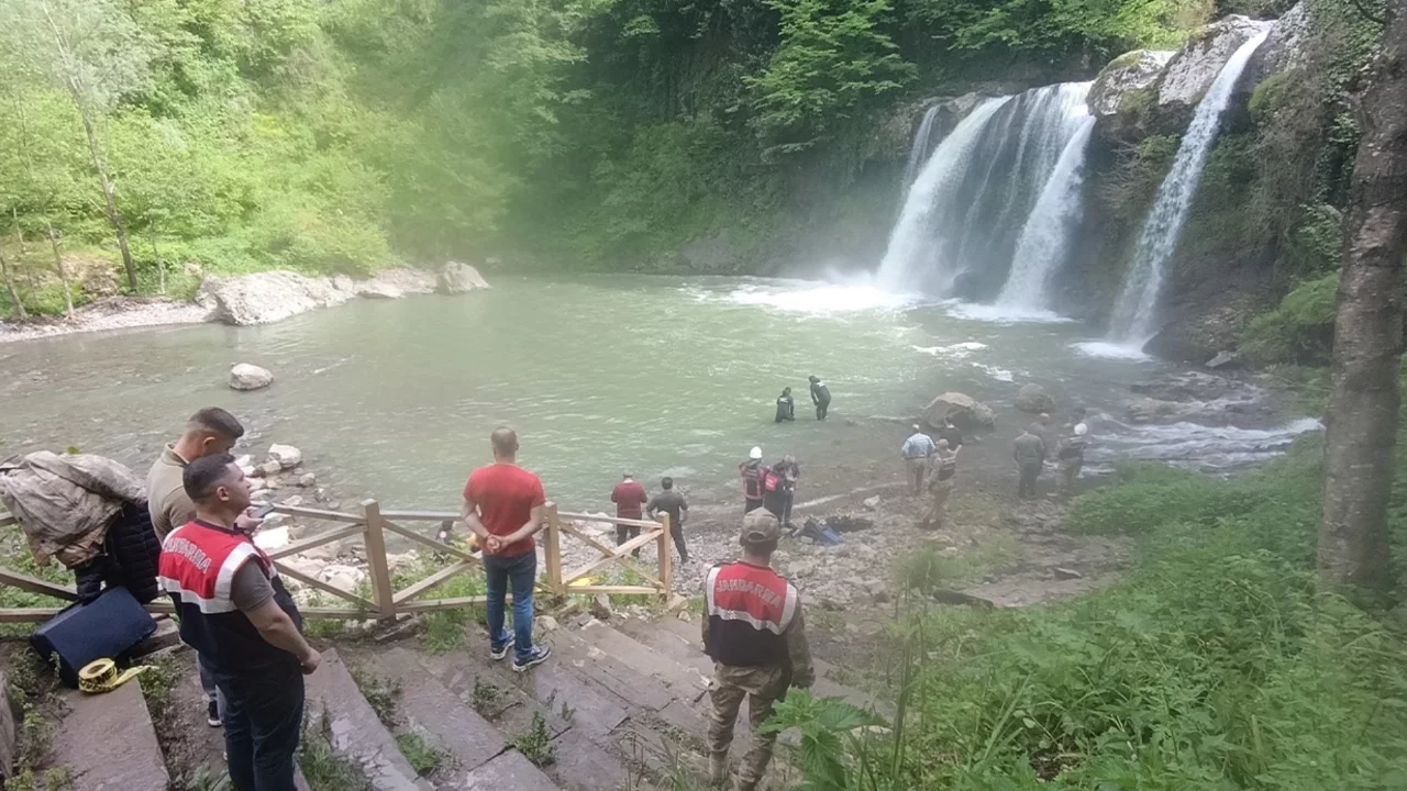 Ordu'da şelale göletine giren 15 yaşındaki çocuk boğuldu