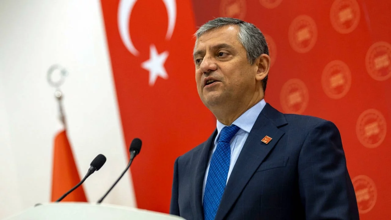 Özgür Özel: 19 Mayıs'ın ışığı, 19 Mart'ın karanlığını yenecek