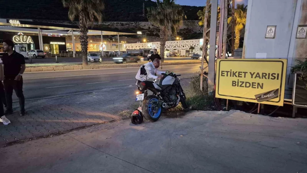 Muğla'da motosikletin çarptığı imam hayatını kaybetti