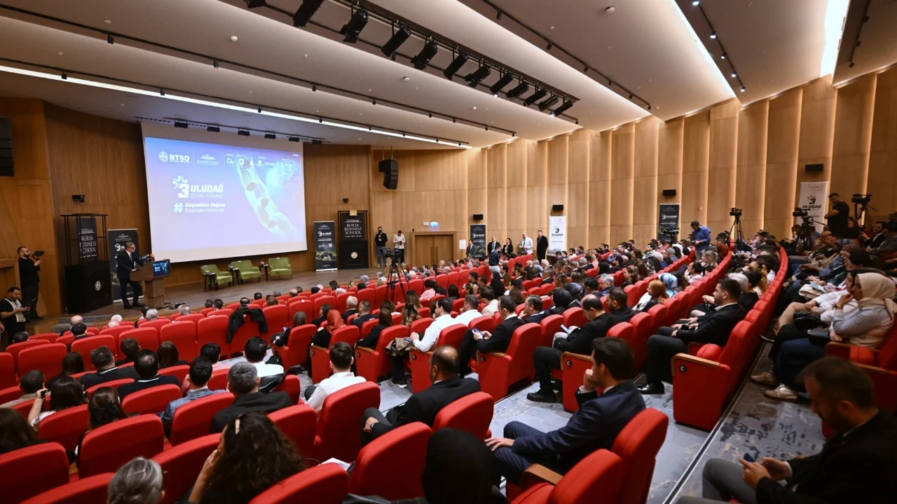 Uludağ 3. Çevre Forumu, Bursa Business School ev sahipliğinde gerçekleşti