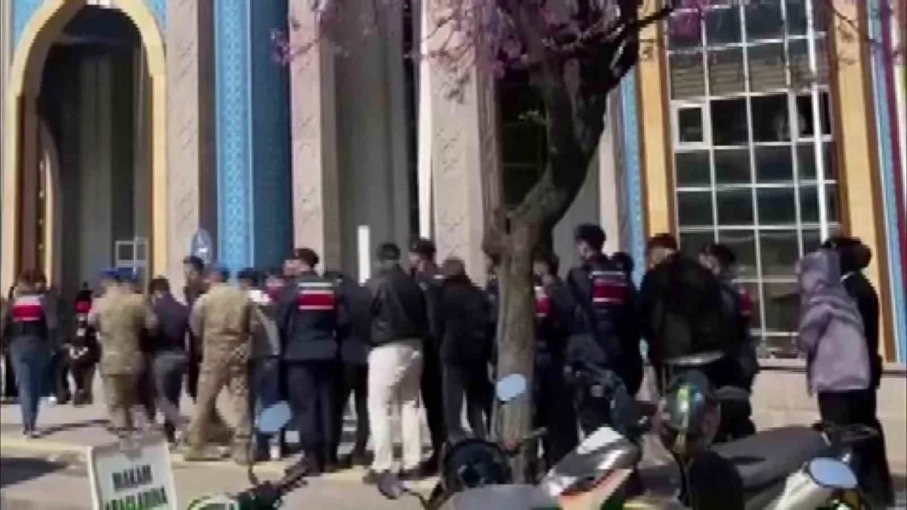 Amasya'da sahte ilanlar verip 34 kişiyi dolandıran şahıslar yakalandı