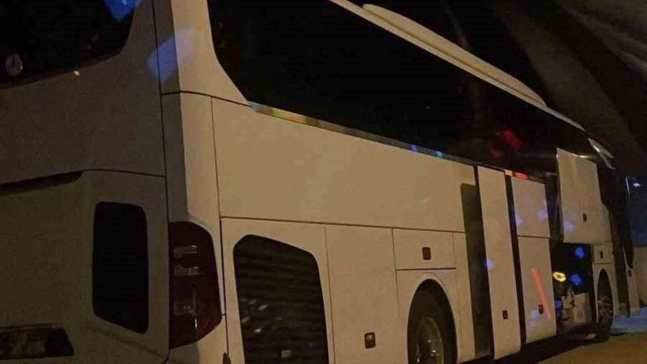 Bursa molası sonrası  20 öğrenci zehirlenme şüphesiyle hastaneye kaldırıldı