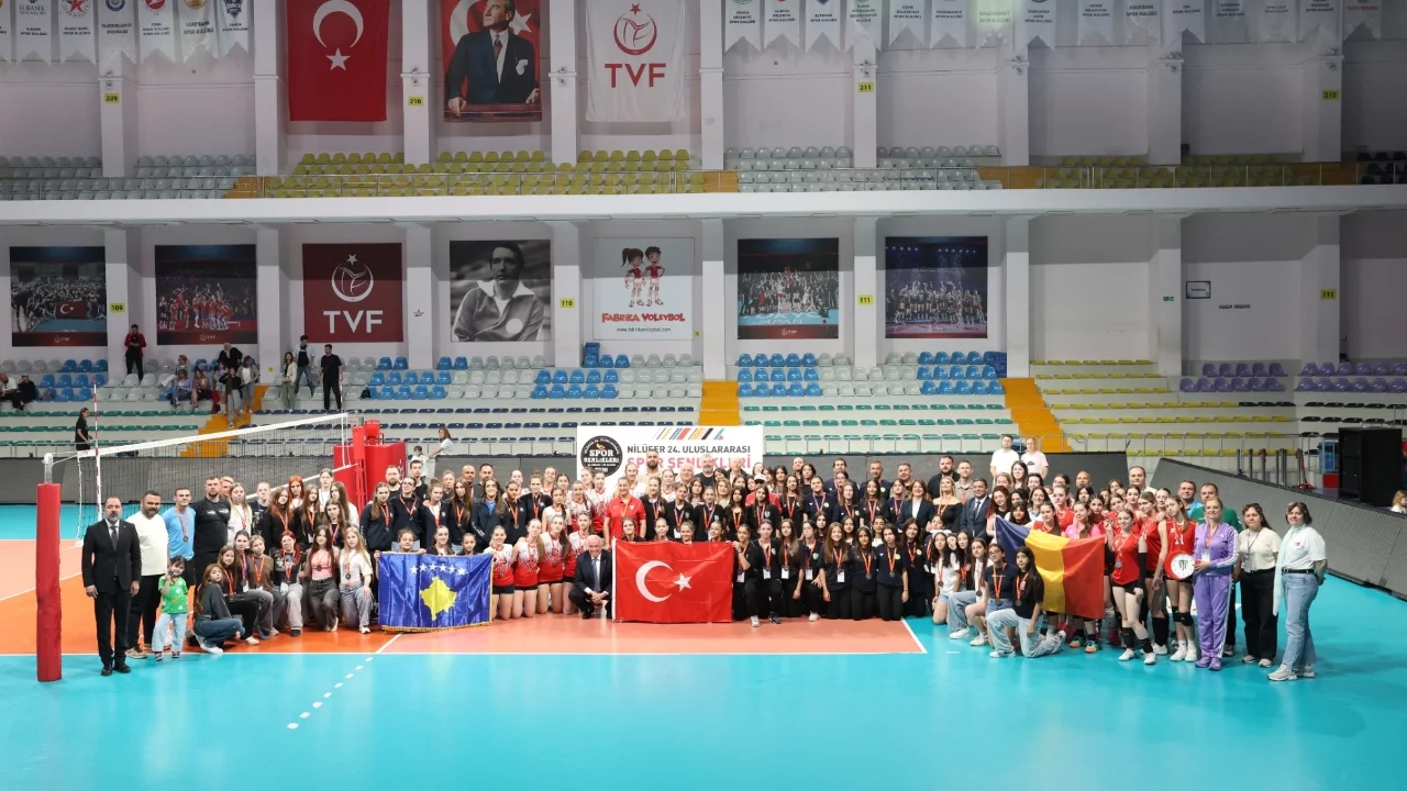 Nilüfer'de Kardeş Kentler Turnuvası tamamlandı: Şampiyon Nilüfer Belediyespor