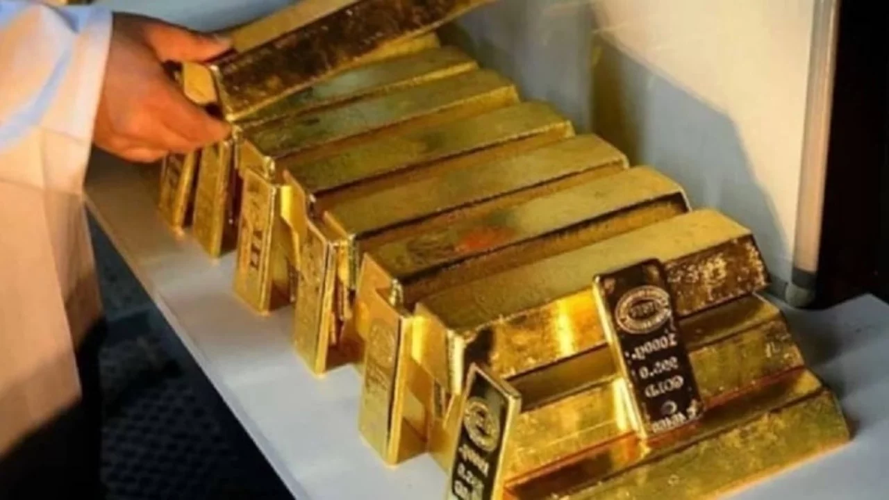 Bakırköy'de bir evin kilerinde 350 kilo altın bulundu