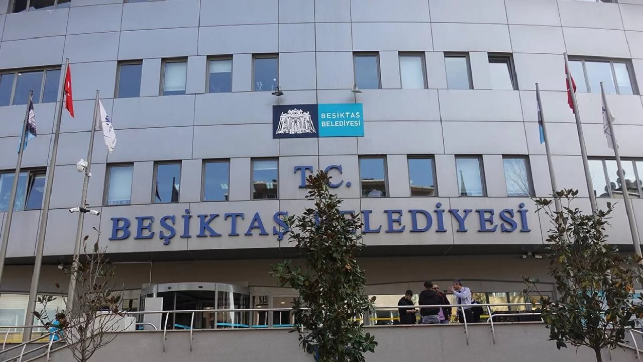 Beşiktaş Belediyesi'ne operasyon: Eski başkan yardımcısı da gözaltına alındı