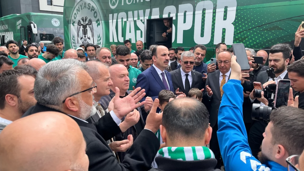 Konyaspor, kupa finali için Antalya'ya uğurlandı