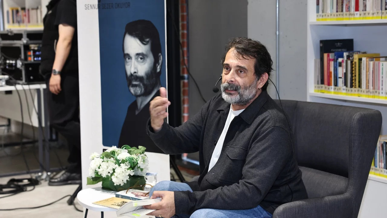 Nilüfer'de "Sanatçılar Sennur Sezer Okuyor" etkinliğinin konuğu Arif Pişkin oldu