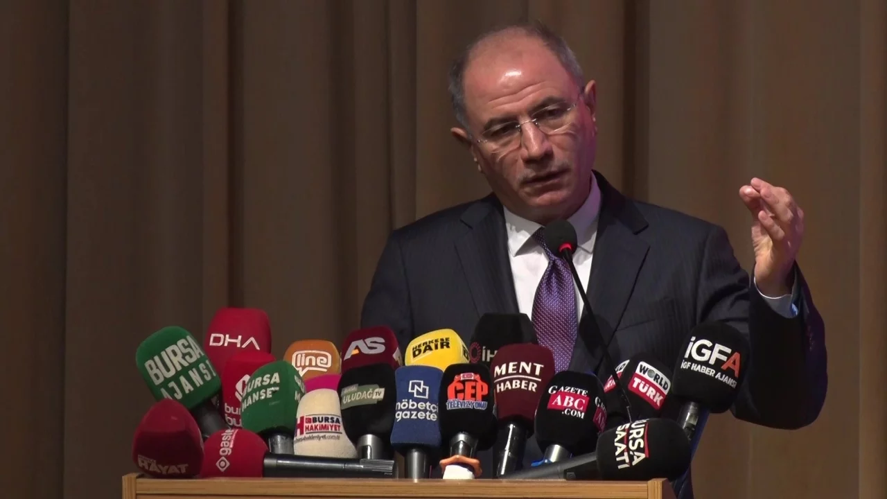 Efkan Ala: "Muhalefetin içi Orta Doğu kadar karışık"