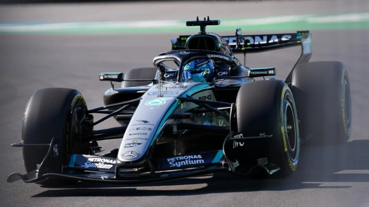 F1 Kanada Grand Prix'sinde sprint yarışını George Russell kazandı