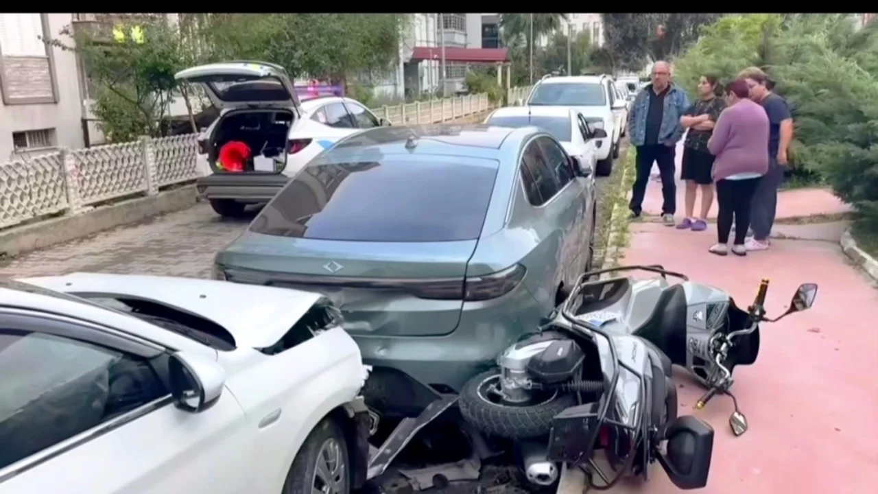 Aydın'daki kazada 5 araç hasar gördü: 1 yaralı