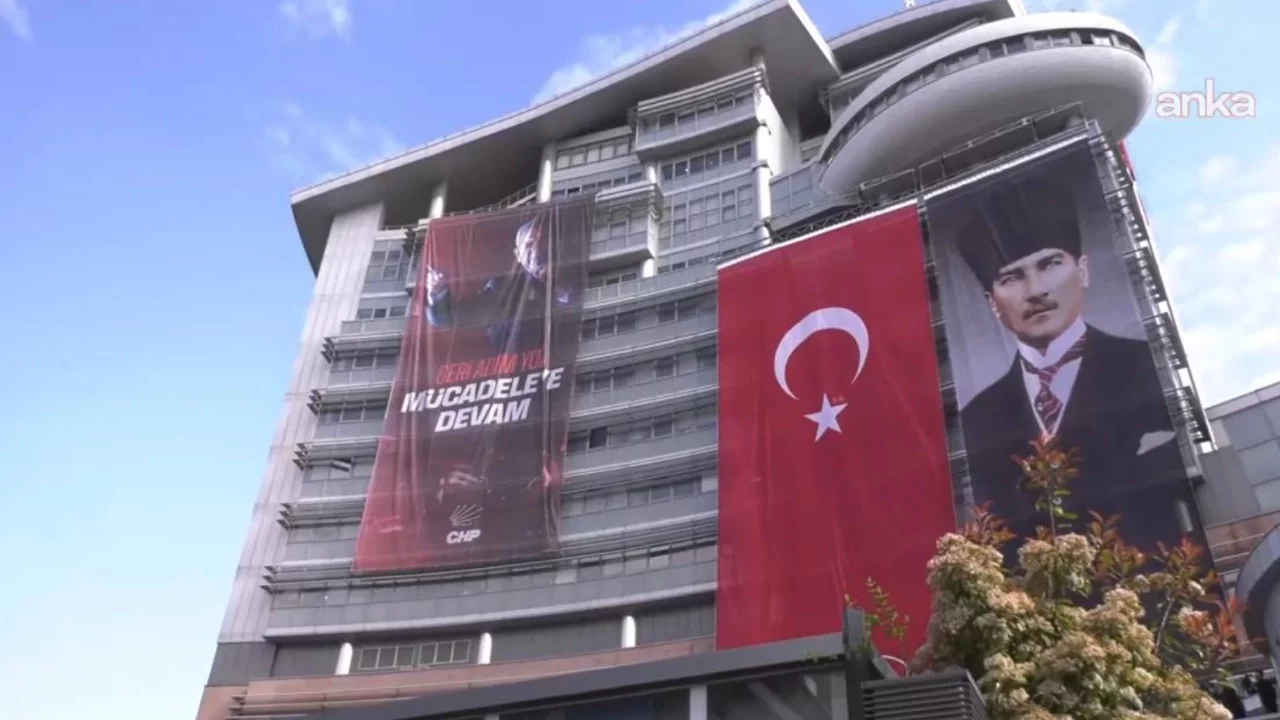 Kılıçdaroğlu'nun avukatından valiliğe dilekçe: Genel Merkezin teslimi için işlem yapılsın