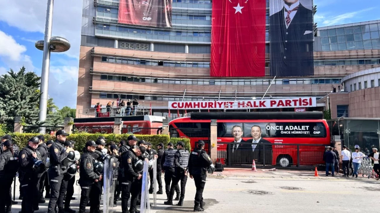 Kılıçdaroğlu'na yakın milletvekillerinden ortak tepki: CHP'ye, Ankara Emniyeti'ne yazı yazılarak ...