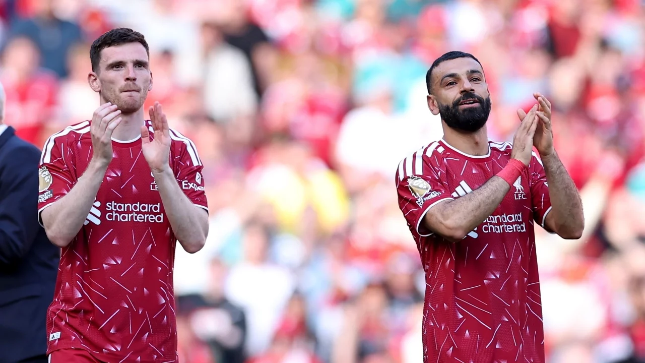 Salah ve Robertson'dan Liverpool'a duygusal veda