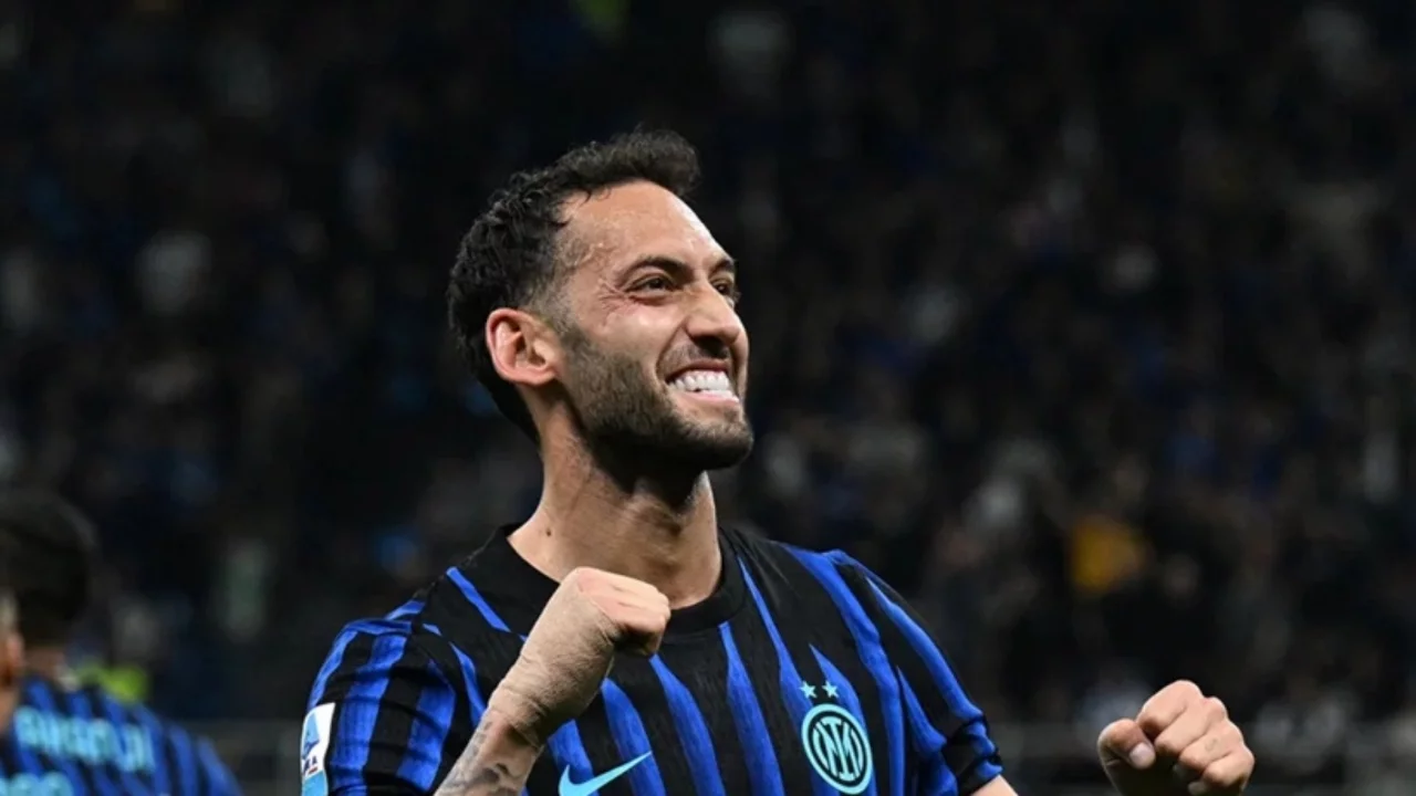 Çalhanoğlu'ndan Galatasaray için maaş fedakarlığı