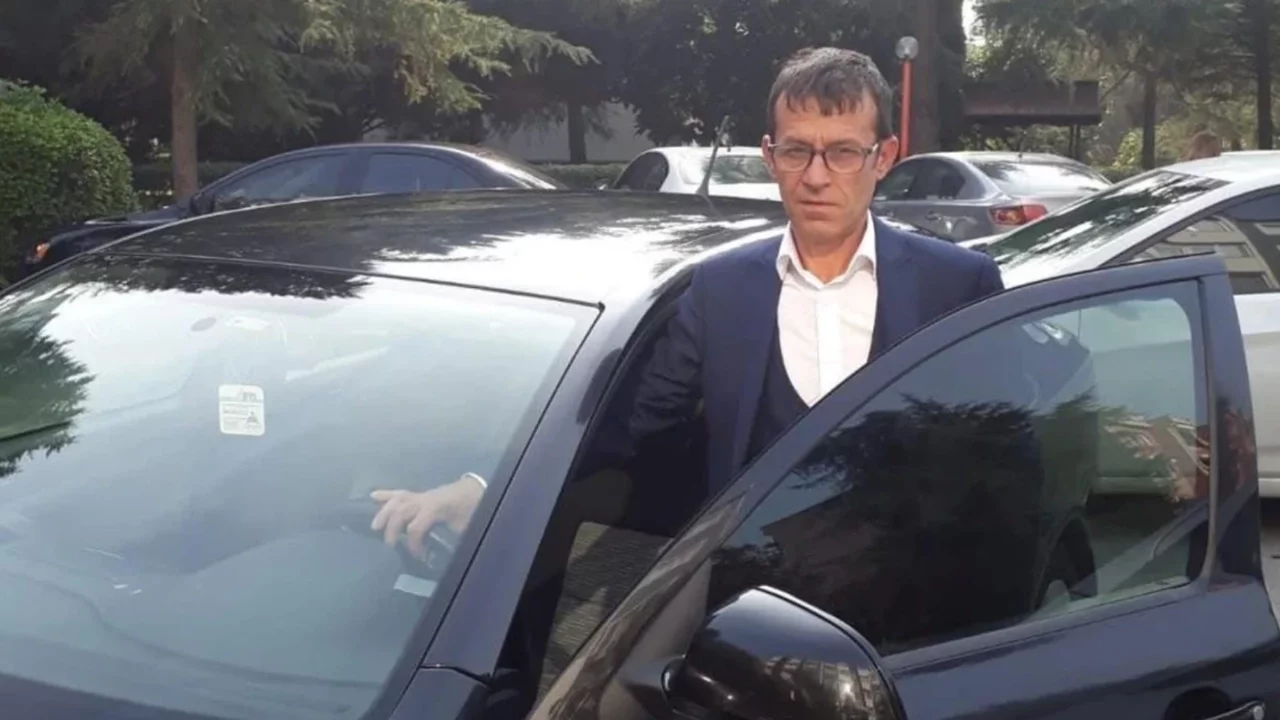 Evinde bıçaklanarak öldürüldü:  2 zanlı gözaltına alındı